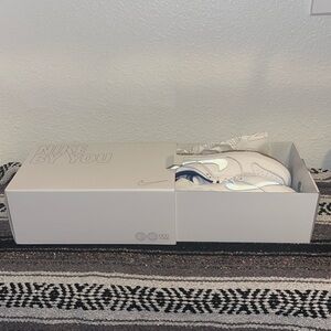 Nike Men's White and Black Sneakers